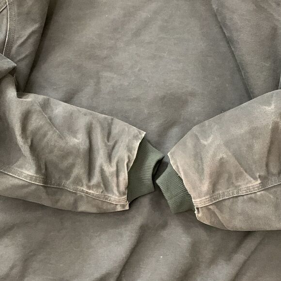 Carhartt Distressed RN#14806
J130 MOS Green Hooded Chore Workwear Coat Sz XLT - Picture 7 of 17